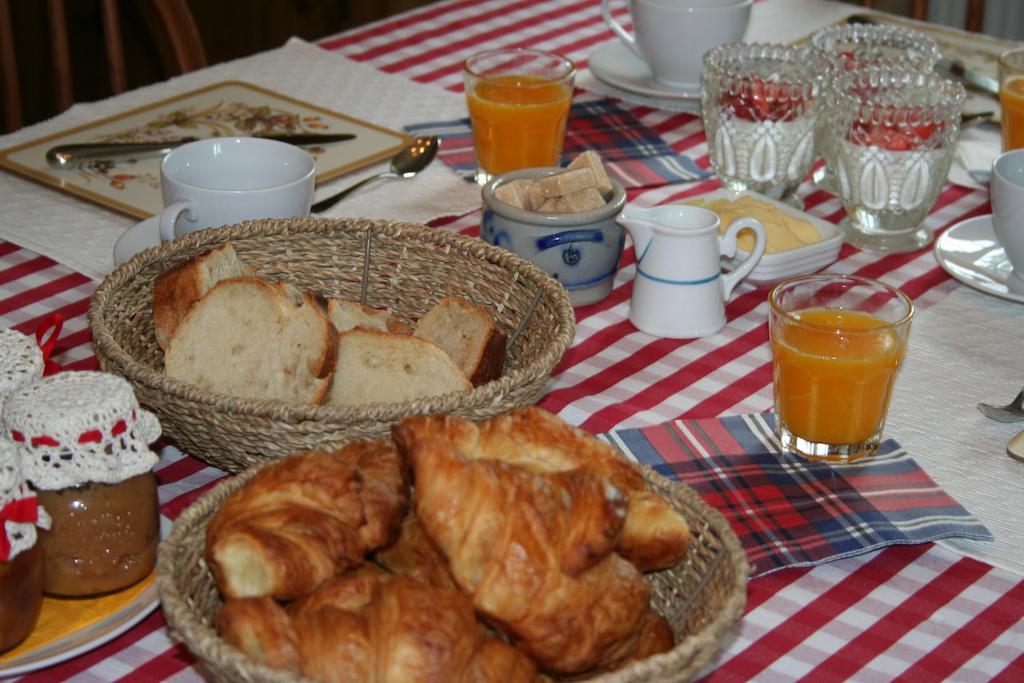 Bed and Breakfast La Double Porte Castéra-Verduzan Exterior foto