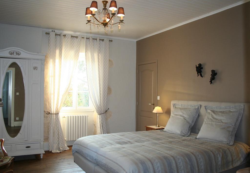 Bed and Breakfast La Double Porte Castéra-Verduzan Zimmer foto